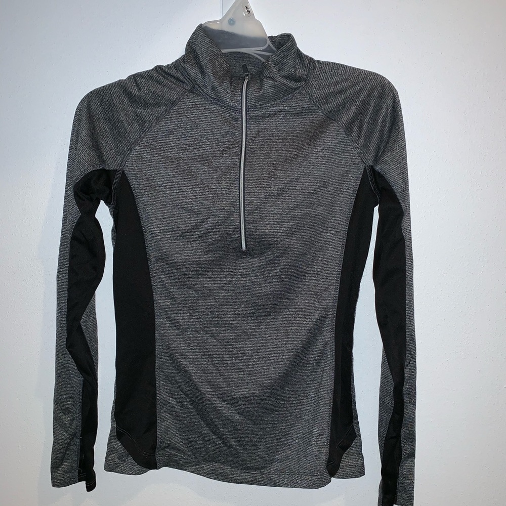 Workout half zip